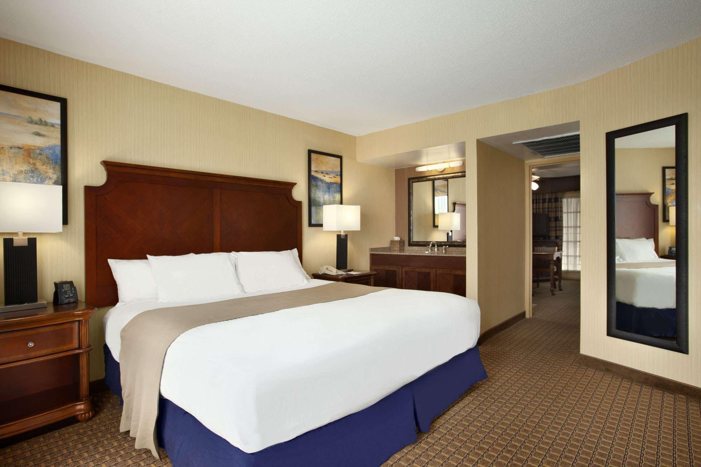 Embassy Suites By Hilton Bloomington/Minneapolis Esterno foto