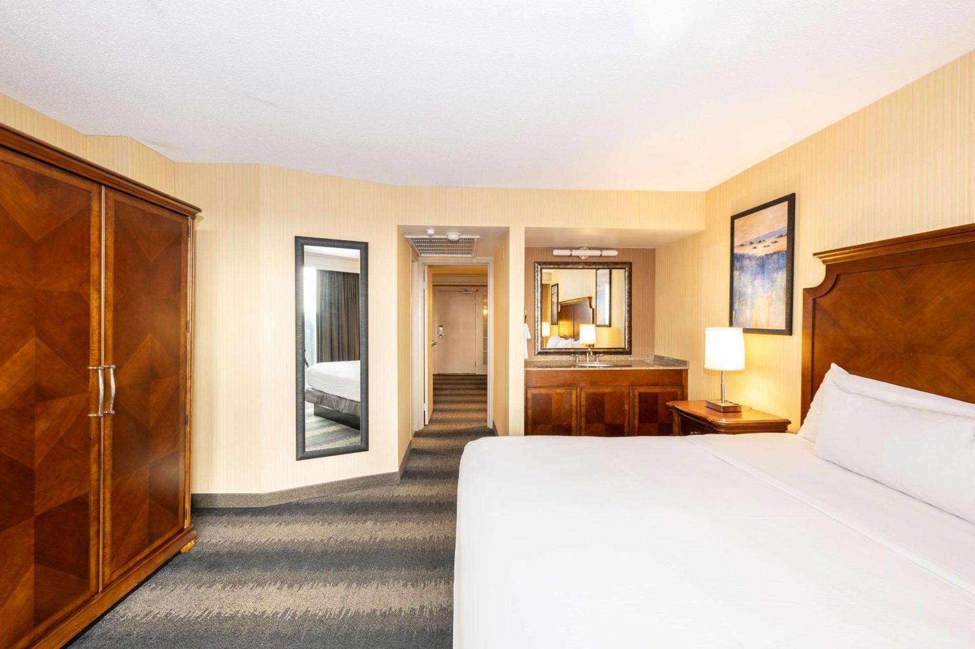 Embassy Suites By Hilton Bloomington/Minneapolis Esterno foto
