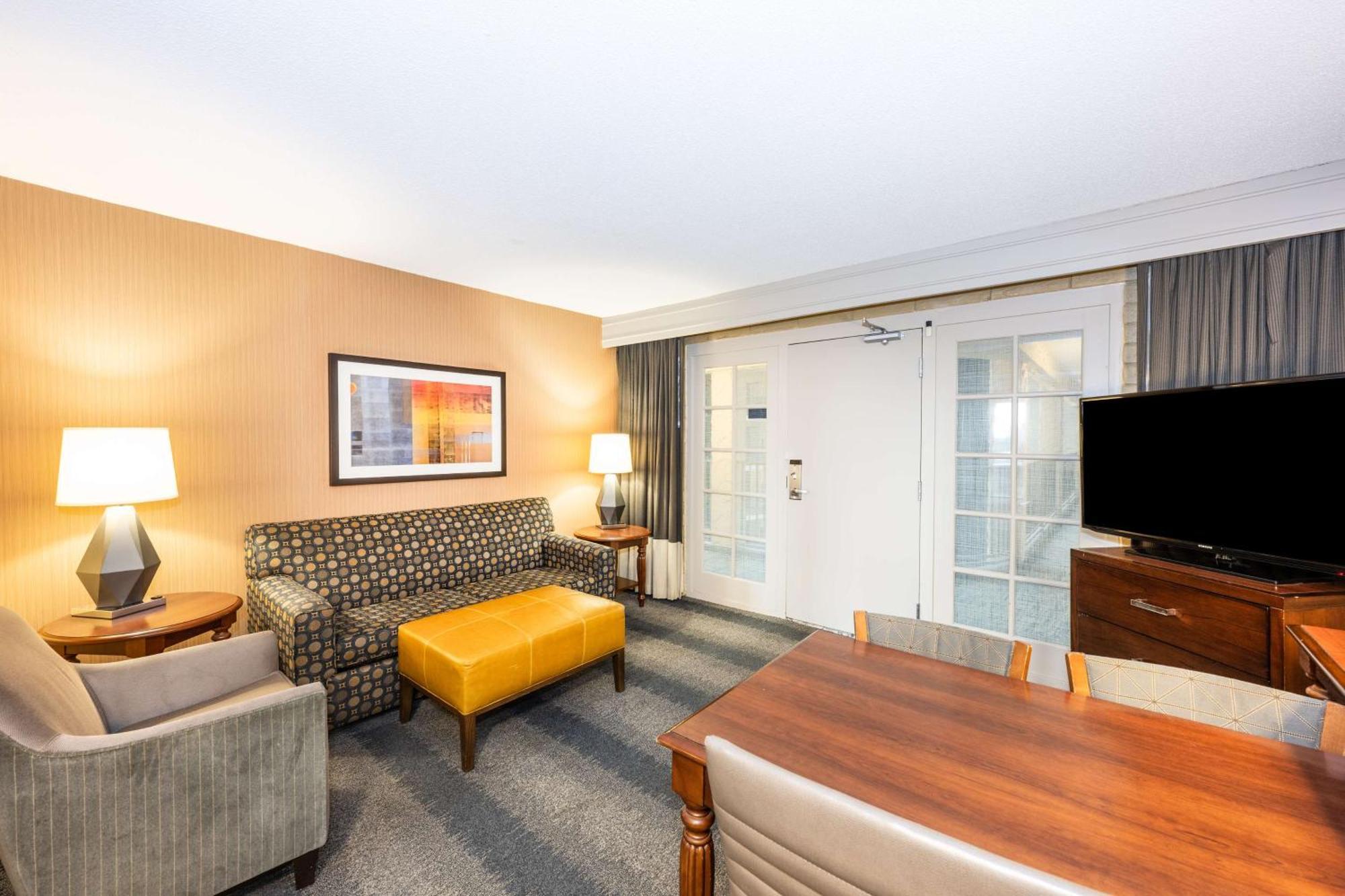Embassy Suites By Hilton Bloomington/Minneapolis Esterno foto
