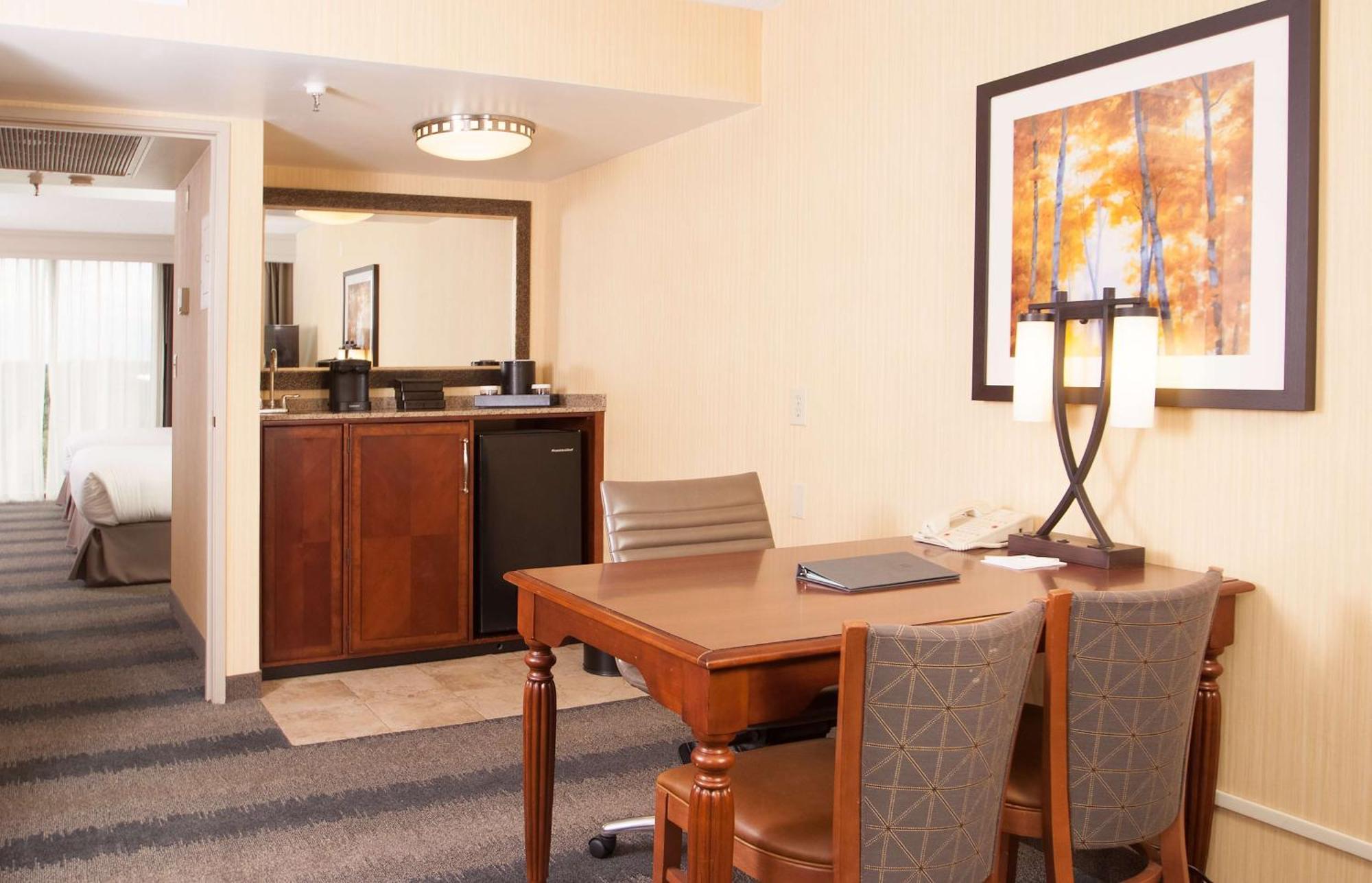 Embassy Suites By Hilton Bloomington/Minneapolis Esterno foto