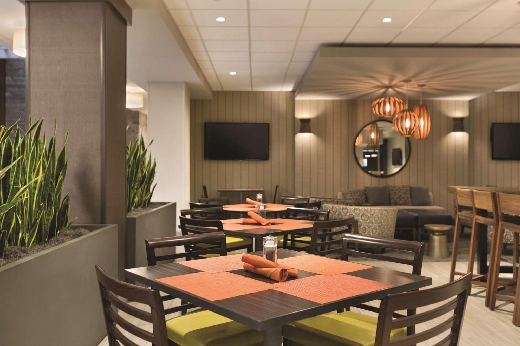 Embassy Suites By Hilton Bloomington/Minneapolis Esterno foto