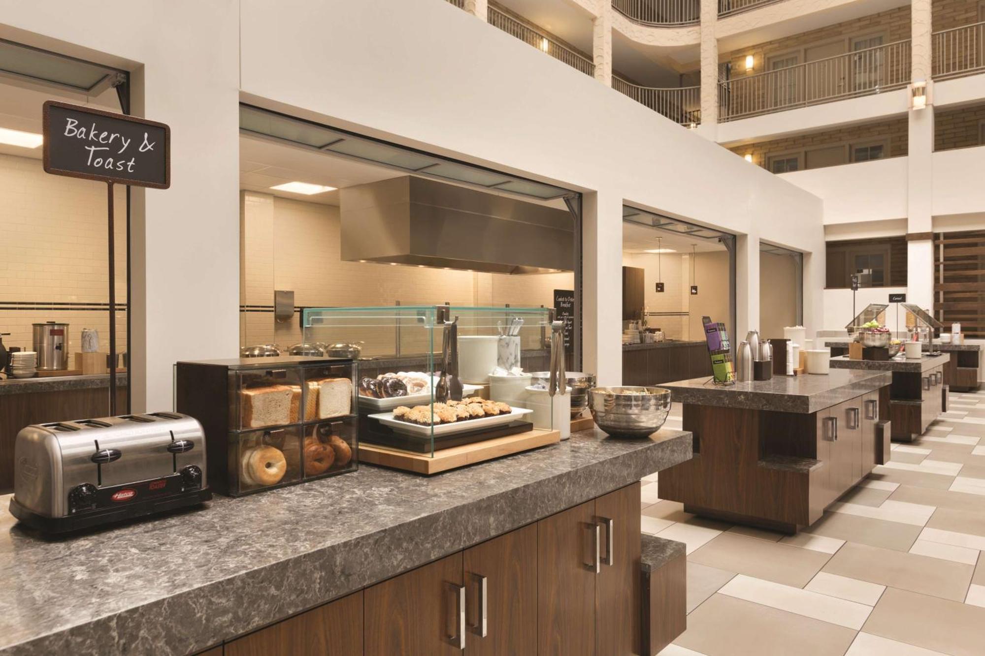 Embassy Suites By Hilton Bloomington/Minneapolis Esterno foto